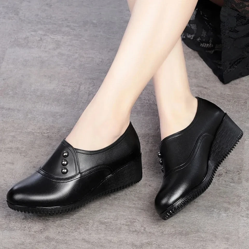Platform Wedges Mom Shoes Black Leather Flats Woman Grandma Slip On Moccasins Casual Outdoor spring Loafers - Image 2