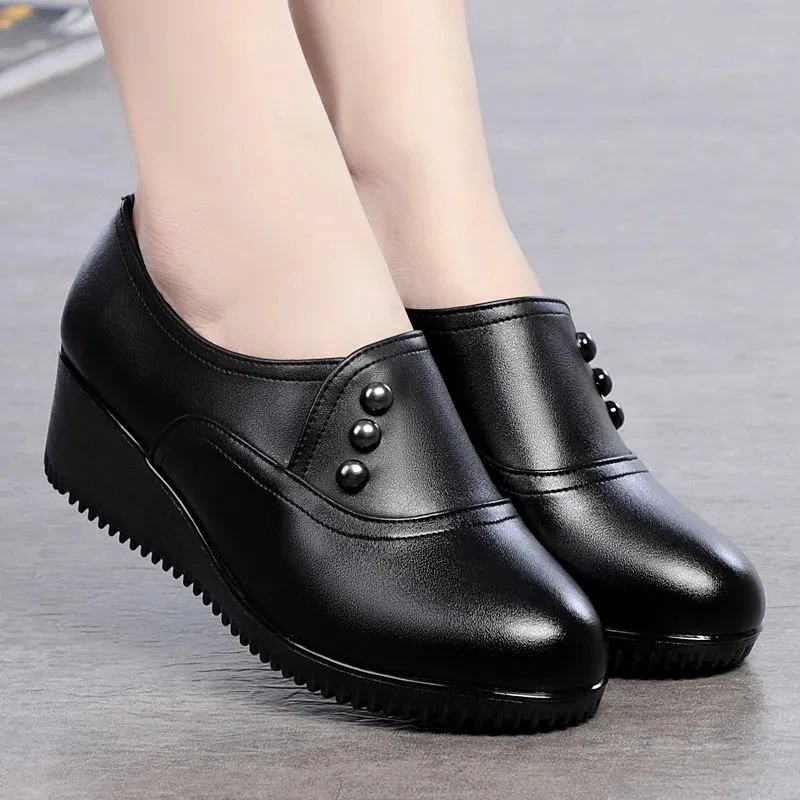 Platform Wedges Mom Shoes Black Leather Flats Woman Grandma Slip On Moccasins Casual Outdoor spring Loafers - Image 3