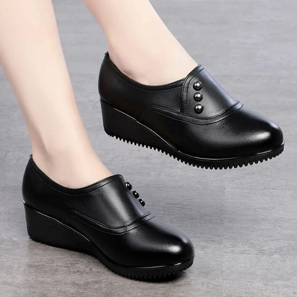 Platform Wedges Mom Shoes Black Leather Flats Woman Grandma Slip On Moccasins Casual Outdoor spring Loafers - Image 4