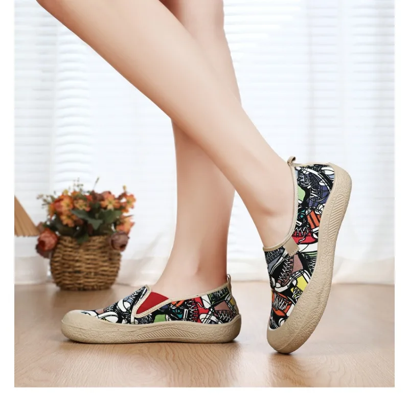 Women's Breathable Mom Shoes Soft Flat Sole Slip-On Spring Casual Cloth Shoes Orthopedic Comfort Lightweight Non-Slip Wide Width - Image 6